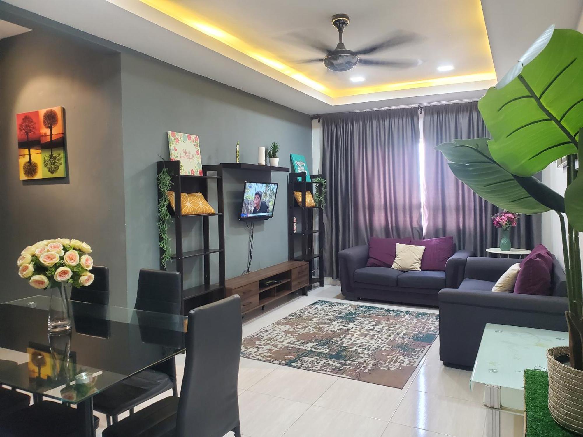 Апартаменти Casa Inderaloka Pantai Batu Buruk Куала-Тренгану Екстер'єр фото